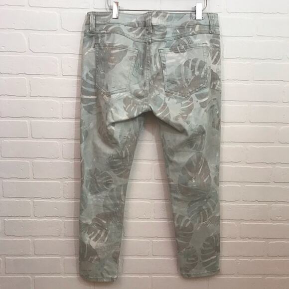 CAbi #227 Tropical Palm Leaf Cropped Skinny Jeans - Picture 6 of 8